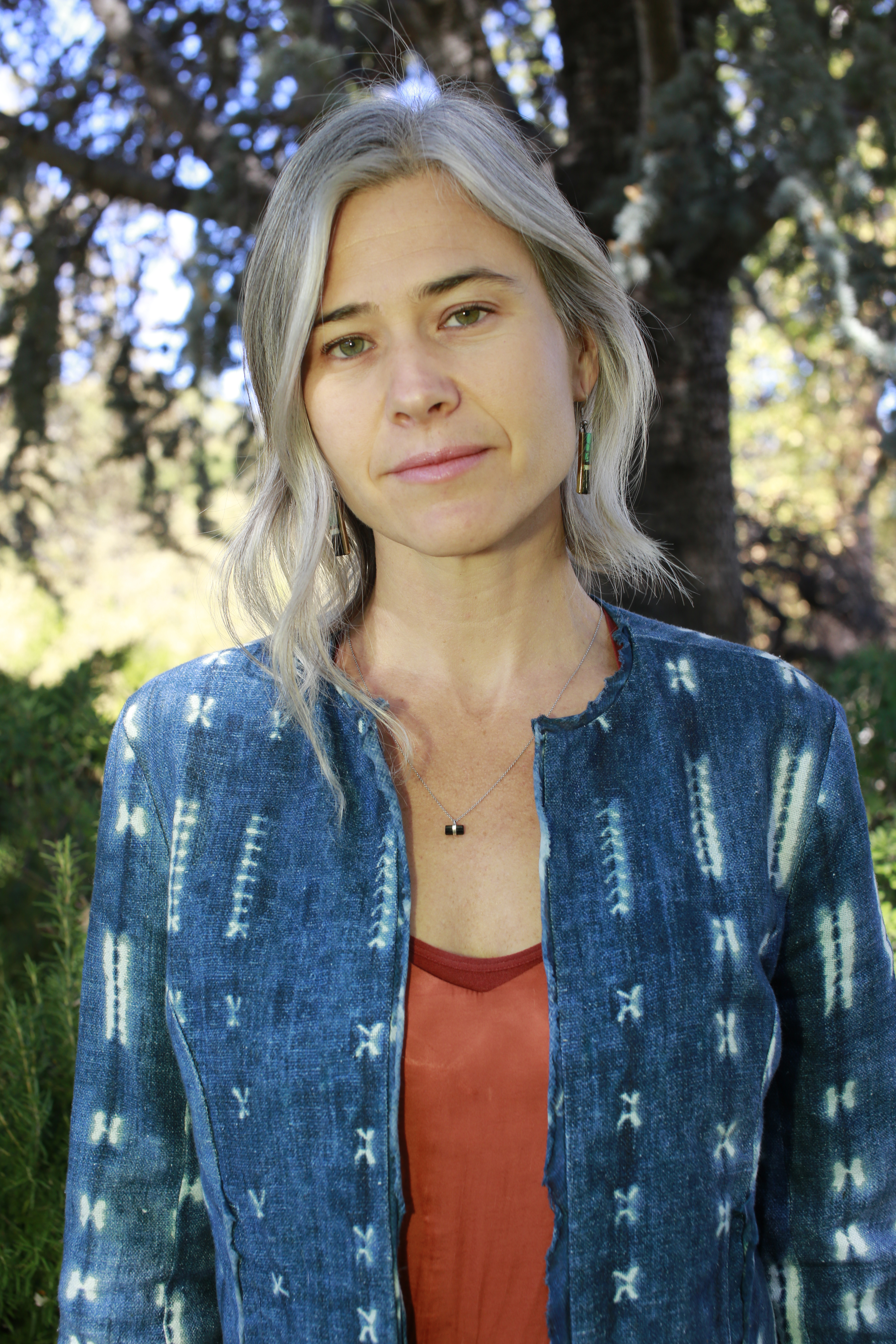 https://explore.synthesisretreat.com/hubfs/Simone%20Weit%20headshot.jpg